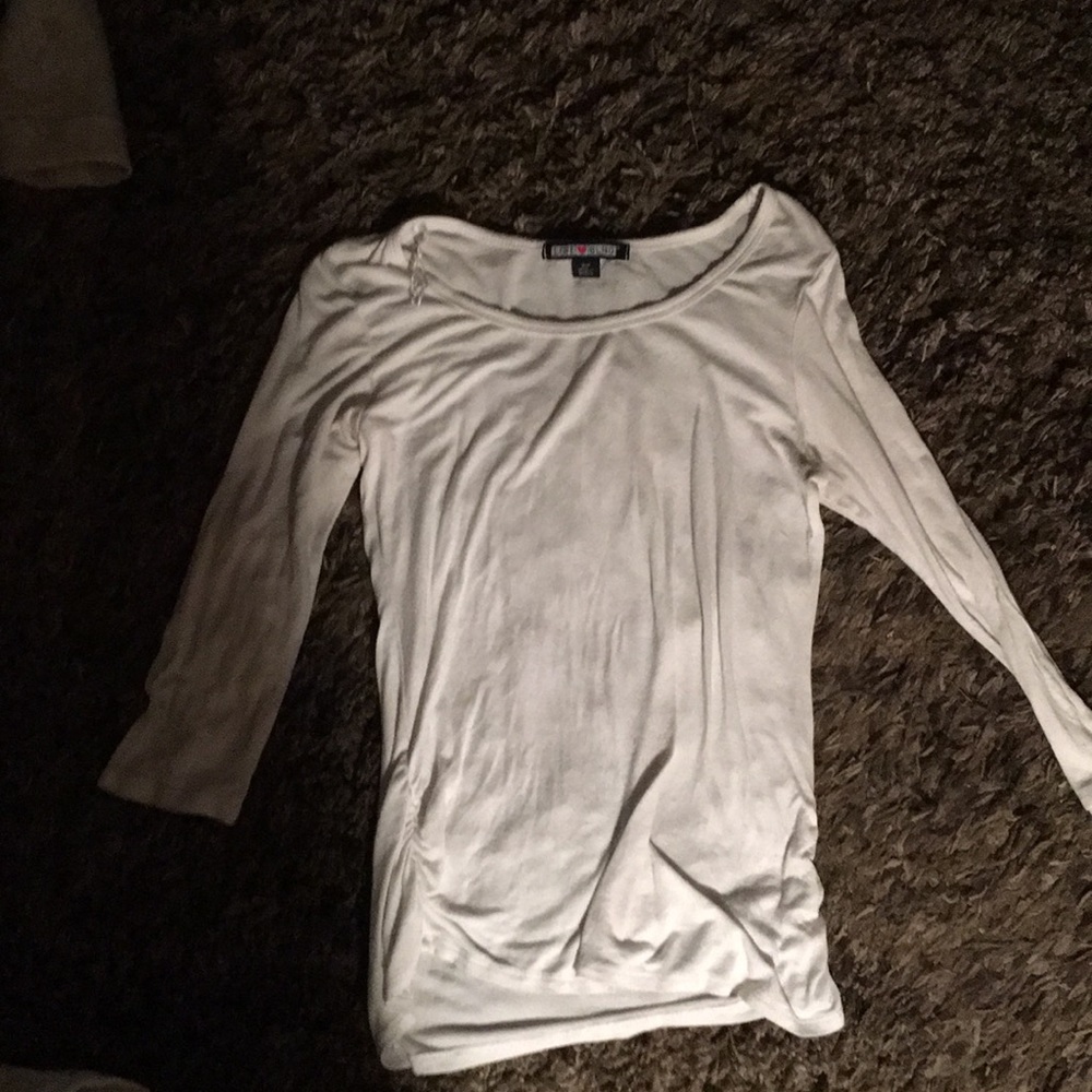 Wight shirt